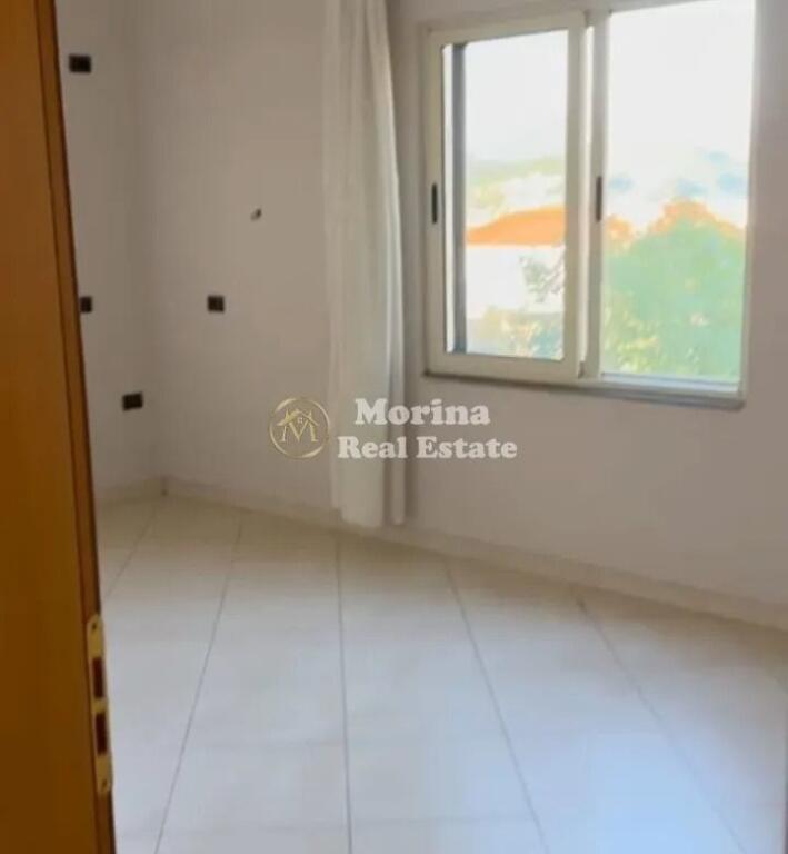 Qera, Apartament 1+1, Komisariati Nr.4 , 350 Euro/Muaj