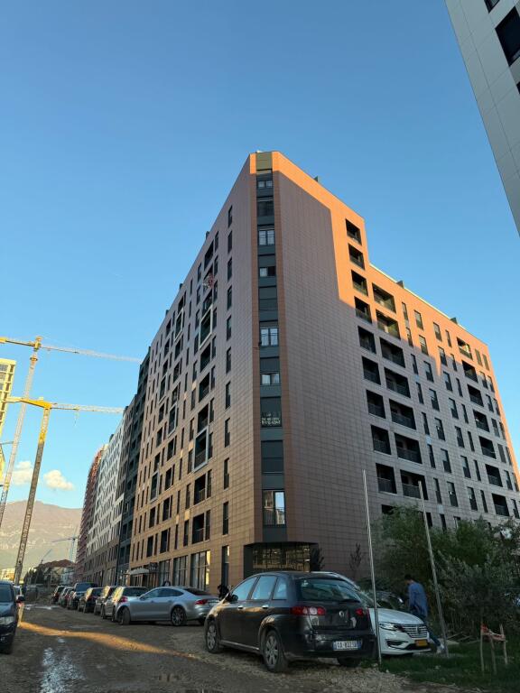 SHOP FOR RENT 67 M2 NEW BOULEVARD 700 EURO