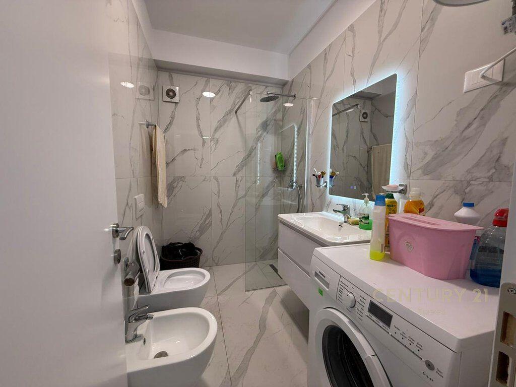 Apartament 2+1+2 për shitje në Astir