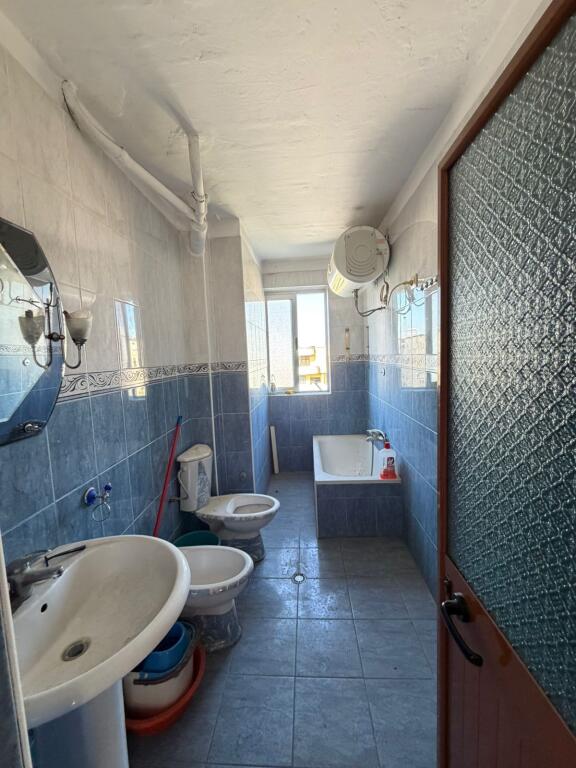 2+1 apartment for sale in Laprake (Near Kmw)