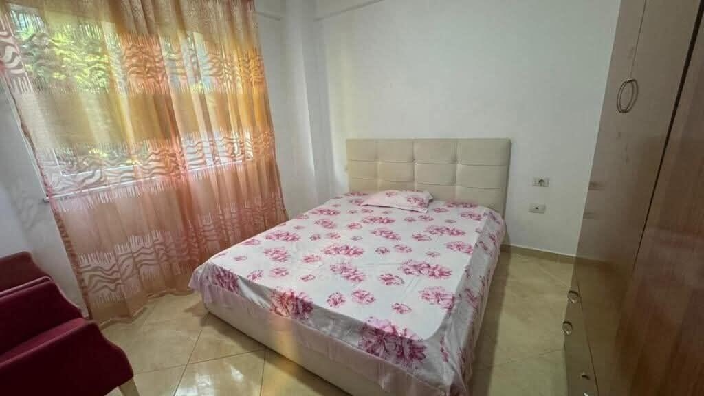 Affittasi Appartamento 1+1+1 Balcone