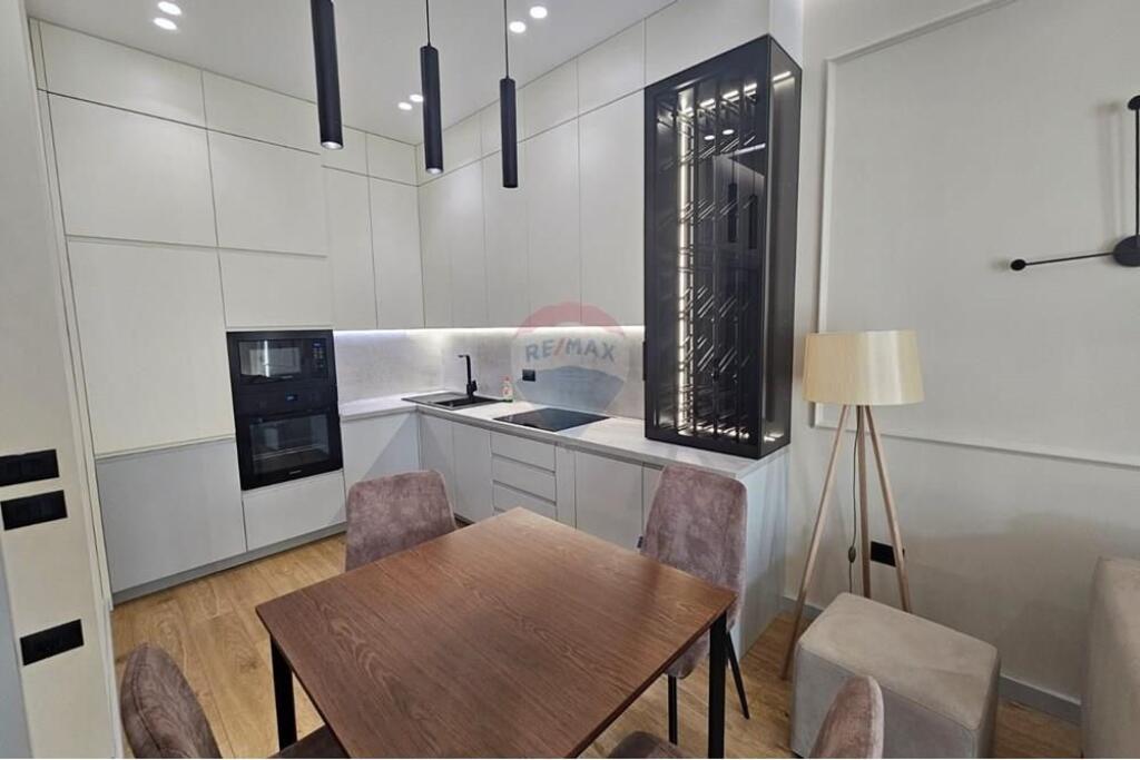 Apartment 1+1 for rent at 21-Dhjetori