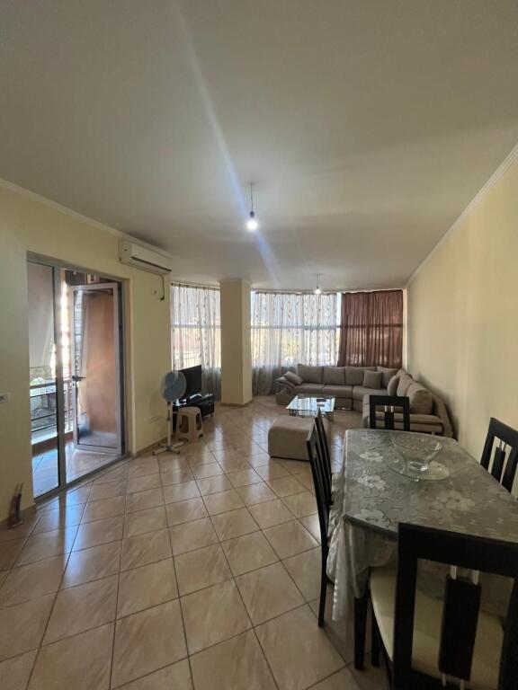 For sale, 2+1 Apartment, Poligrafiku, Tirane