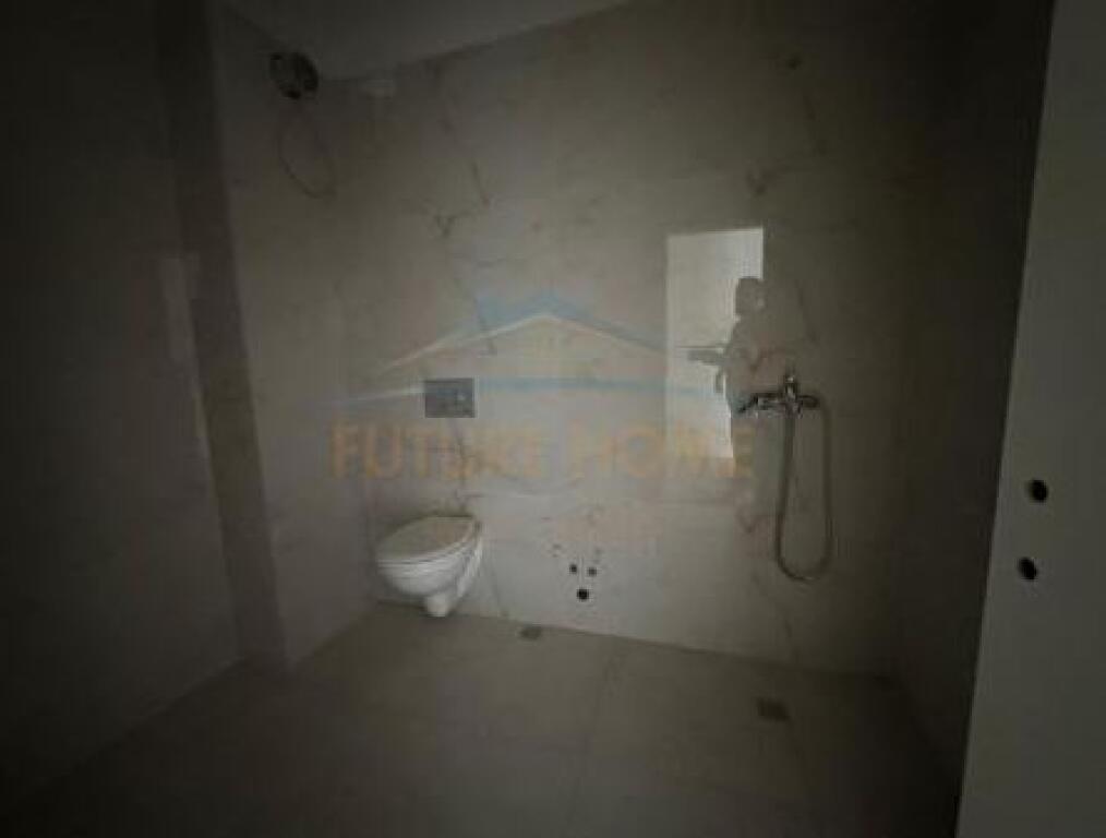 In vendita, Appartamento 1+1, Complesso Golden Park 3, Tirana