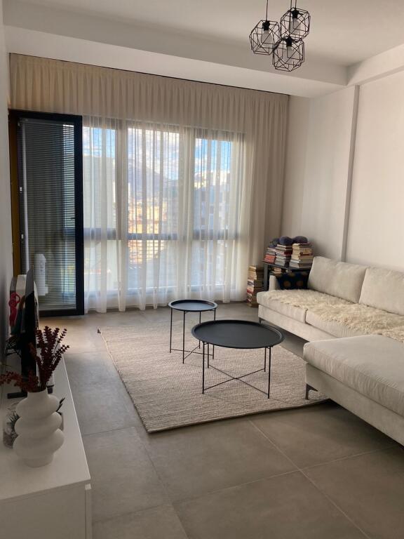 Super ap 1+1 at Kavaja street (square 21)