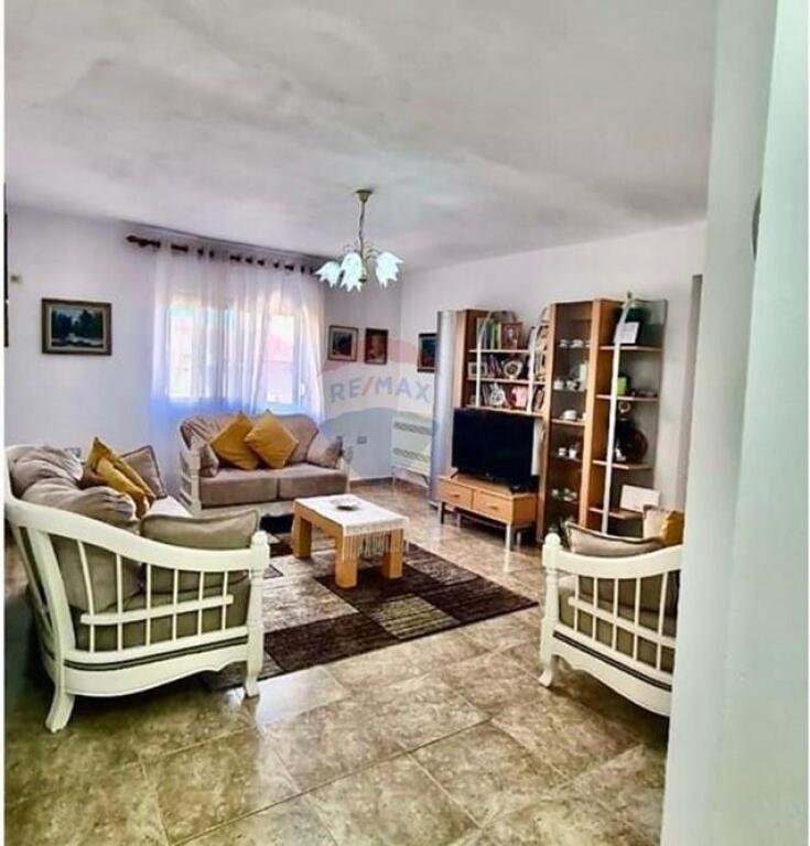 Apartament - Për Shitje - Materniteti i Ri, Tiranë (ID: 530191025-229)