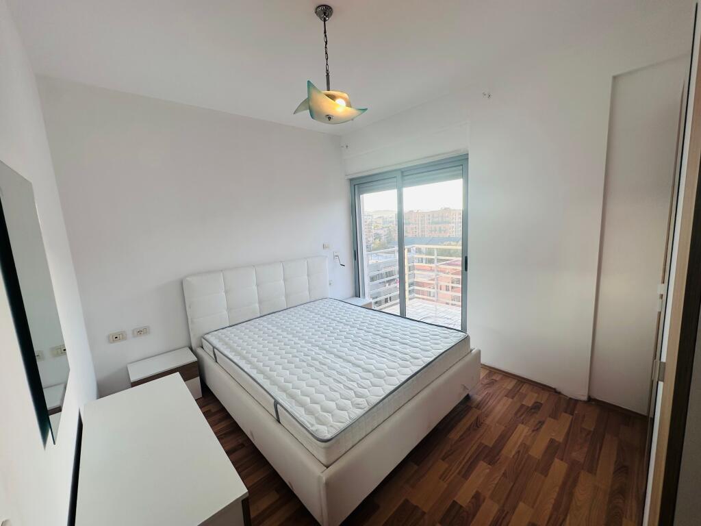 Jepet Me Qera Apartament 2+1+1 Ballkon