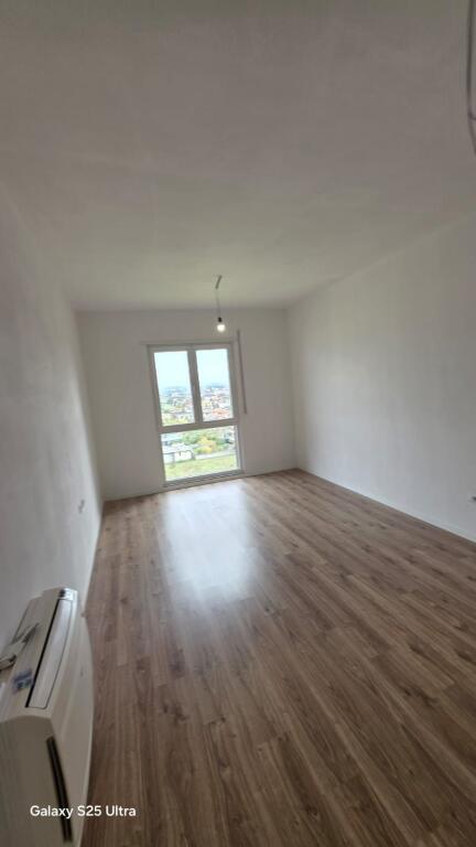 Apartment 1+1 for Sale Near Kamez Municipality.