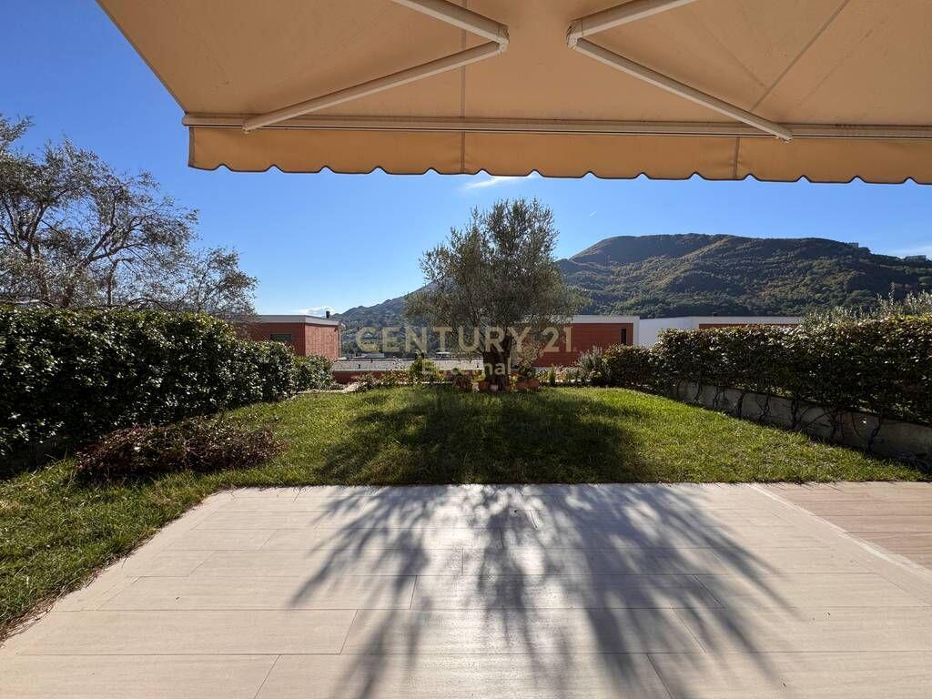 Vile me qira ne Kompleksin “Olive Grove” prane Teg