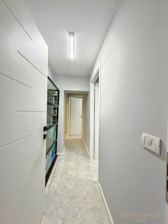 AMBIENT PER ZYRA PRANE SHESHIT SKENDERBEJ! 800 € /Muaj