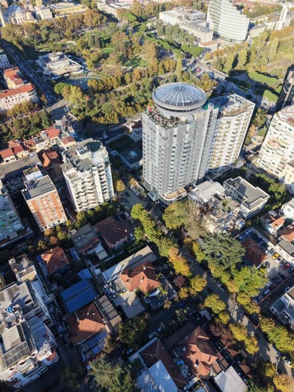 📌Commercial Space for Rent – Bllok, Tirana