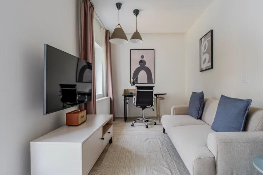 Appartamento In Affitto 1+1 Vicino 5 Maji (ID B2101327) Tirana