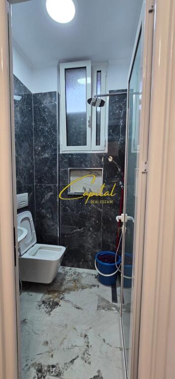 VENDESI APPARTAMENTO 2+1+2 PROCURA DI TIRANA 218.000 EURO