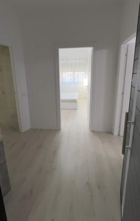 Apartament 2+1+Ballkon me Qira Ne Astir