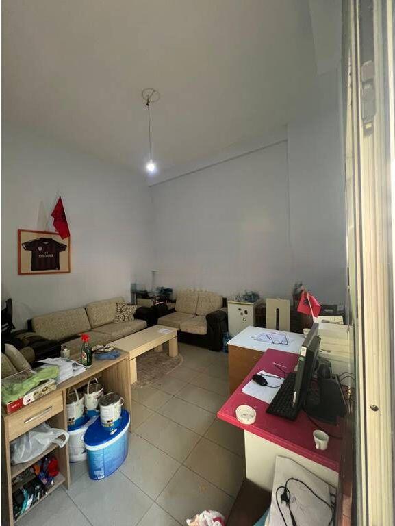 Commercial space for rent in the Astiri area! 350 € /Month