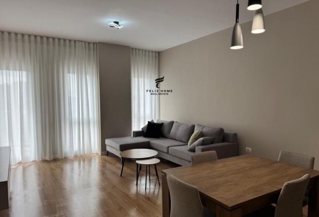 APARTAMENT ME QERA 1+1 ZOGU ZI 600 EURO
