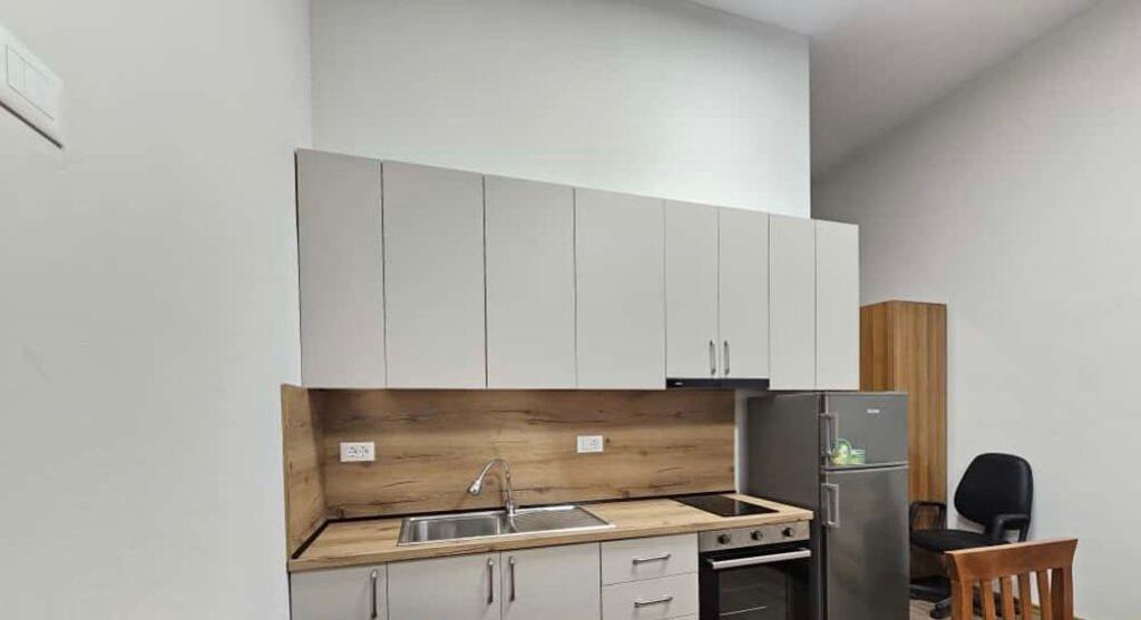 Apartament-studio Me Qira në Selvia, Tiranë