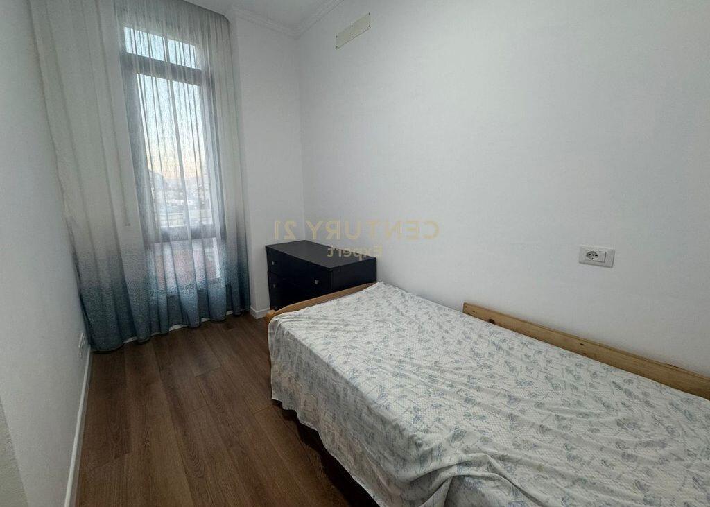 We rent a 2+1 apartment near the former customs.