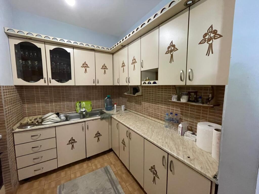 Shitet Apartament 1+1 ne Fresk