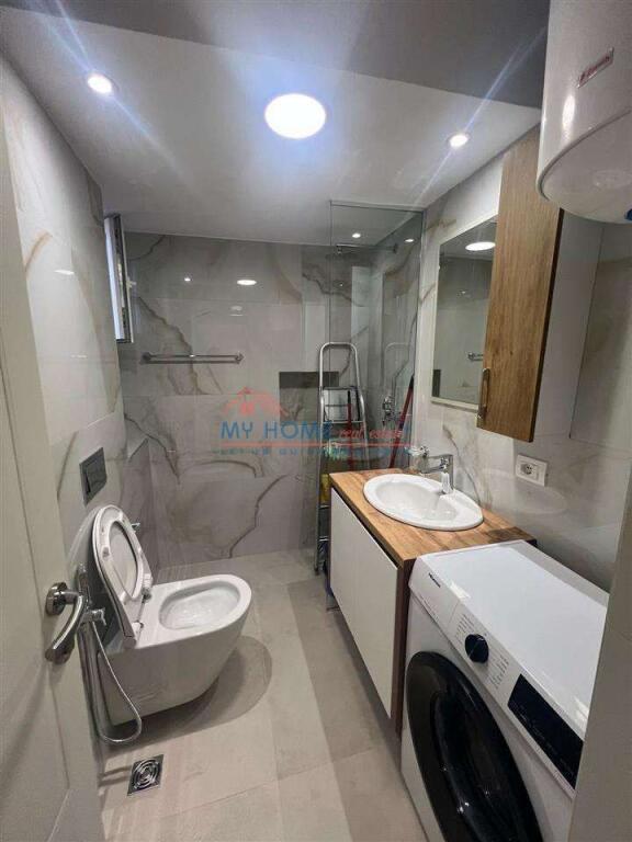 Apartament 2+1me Qira Rruga e Kavajes Tirane
