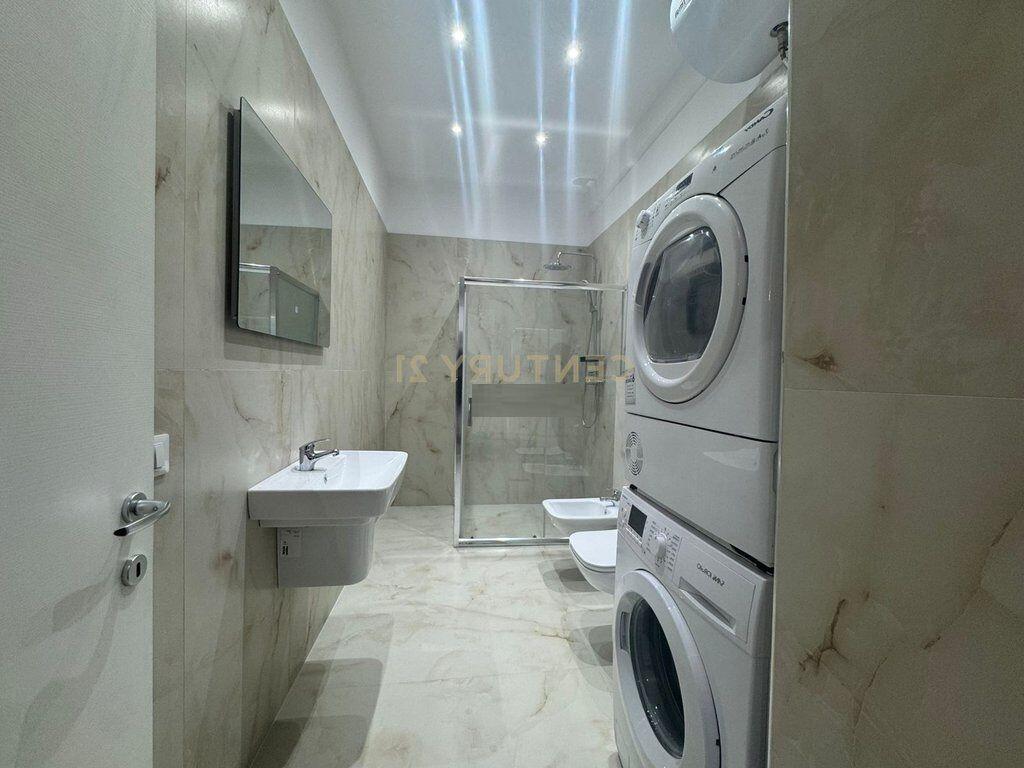 Jepet apartament 2+1me qera