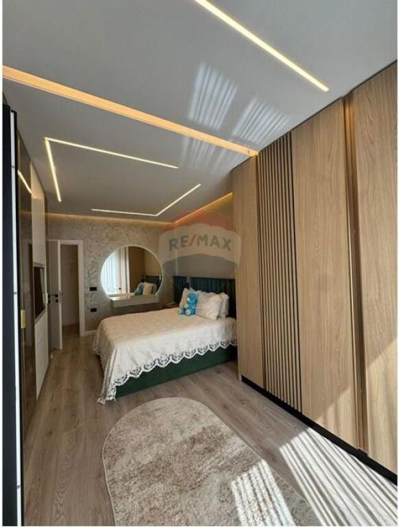 Apartament - Për Shitje - Shkozë, Tiranë (ID: 530261059-313)