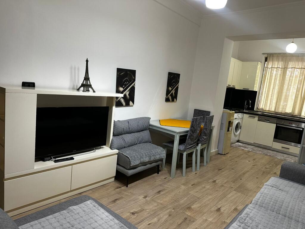 JAPIM ME QIRA NE BLLOK