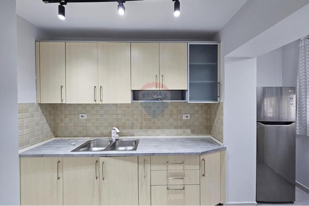 Apartament 1+1 per qira tek Shkolla e Baletit, Rruga e Elbasanit