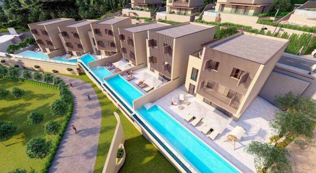 Shitet Dublex te Liqeni Farkes