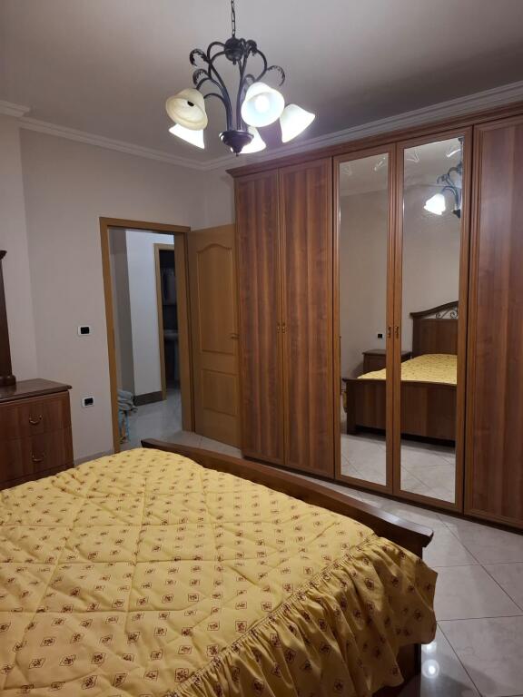 Apartament 2+1 me qira ne Bllok