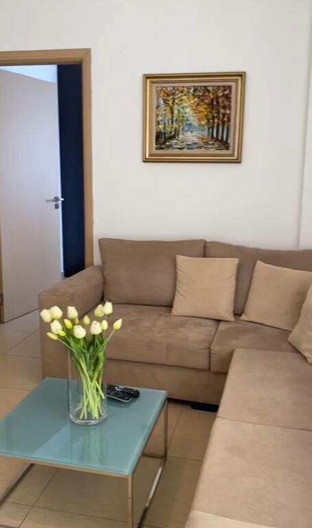 Apartment 2+1 for rent near the “Harry Fultz” school!