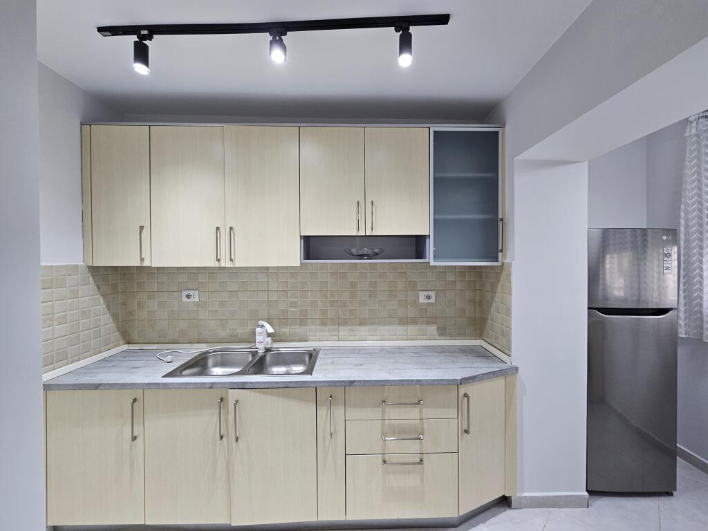 Apartament 1+1 per qera tek Shkolla e Baletit!