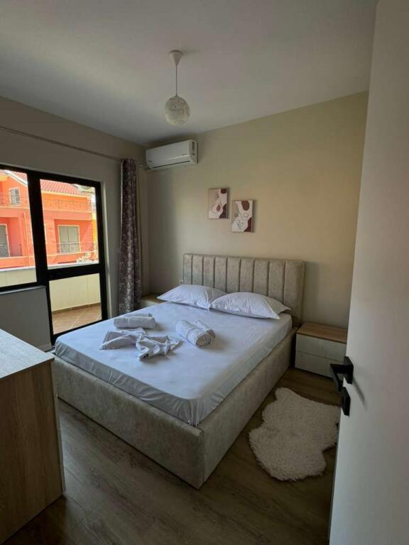 Jepet me qera apartament 2+1 Rruga Jordan Misja 65.000 Leke!