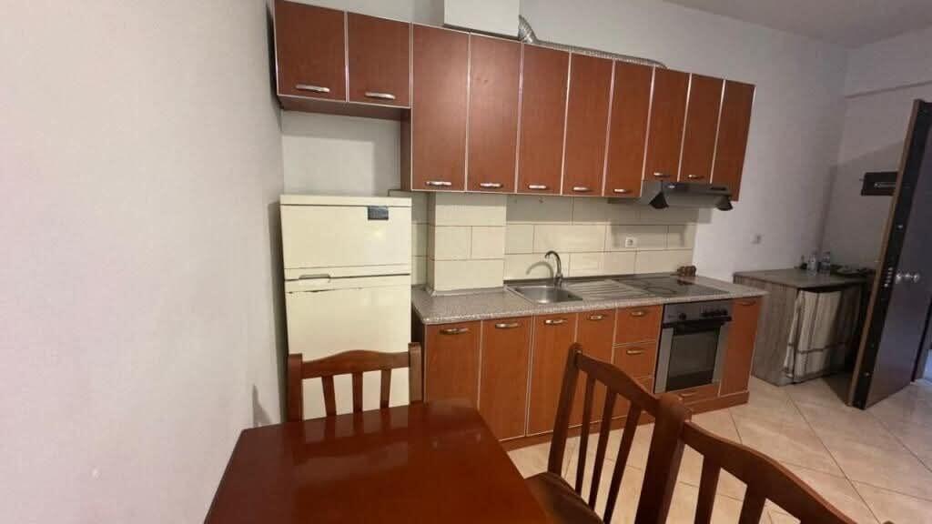 Affittasi Appartamento 1+1+1 Balcone