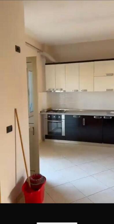 Apartament me qera 1+1