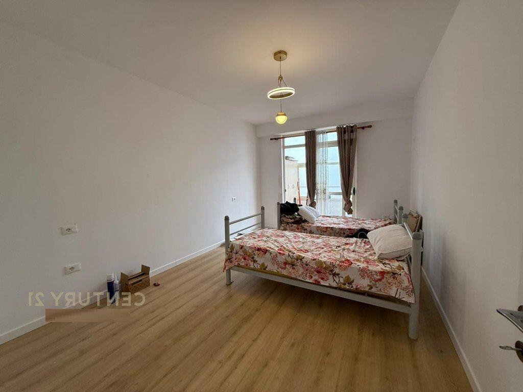 Apartament 2+1+2 për shitje në Astir