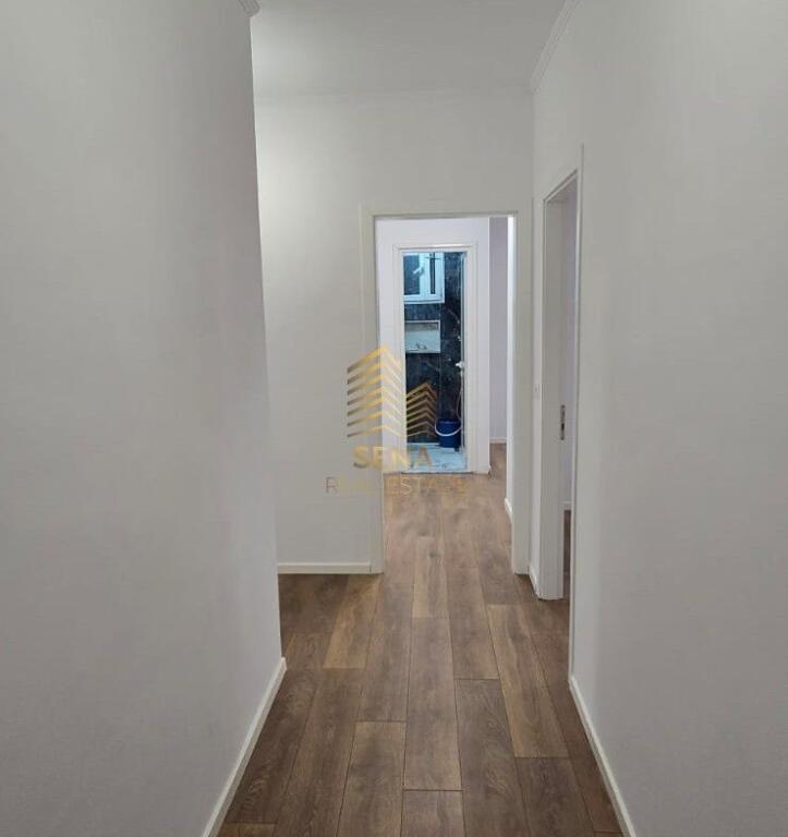 Shitet, Apartament 2+1+2tualete+Blk, Stacioni i Trenit, 218.000 Euro