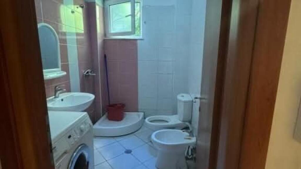 Affittasi Appartamento 1+1+1 Balcone