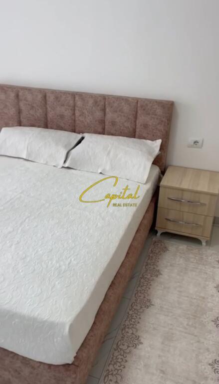 APARTAMENT ME QERA 1+1 ZOGU I ZI 55.000 LEKE