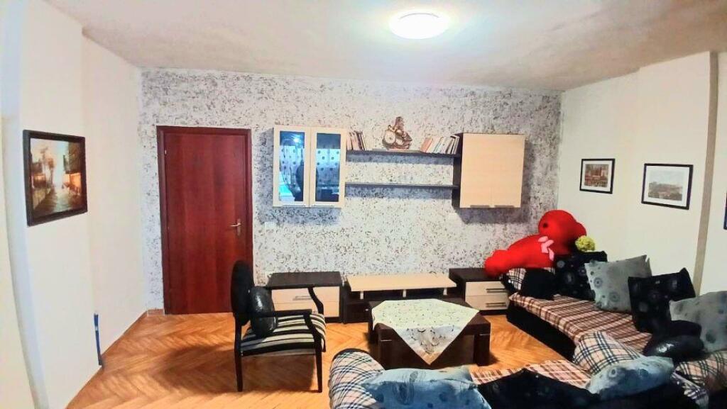 Affittasi appartamento 2+1 a Fresk