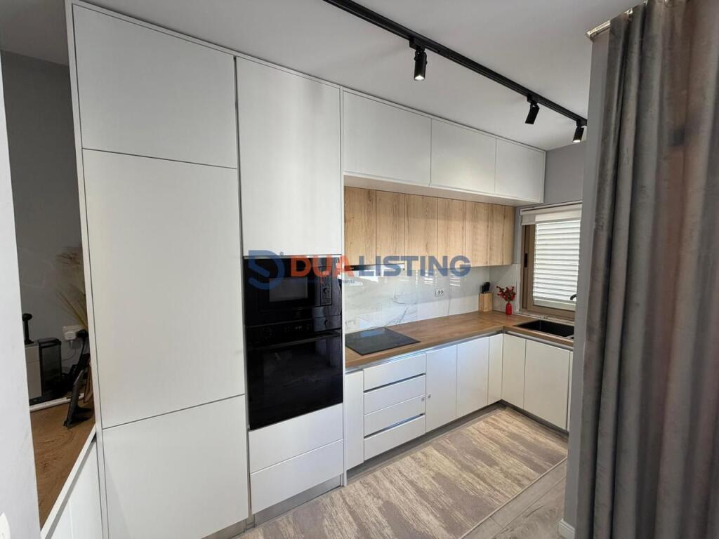 Shitet Apartament Luksoz 2+1+2 📍 Astir, përballë Vilave L