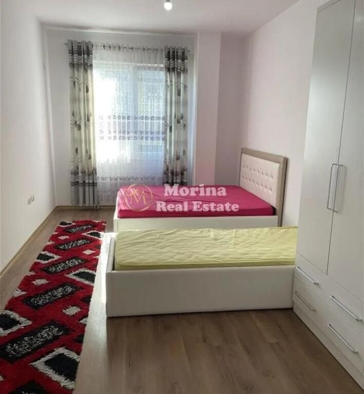 Qera, Apartament 3+1, Kinostudio, 850 euro/muaj