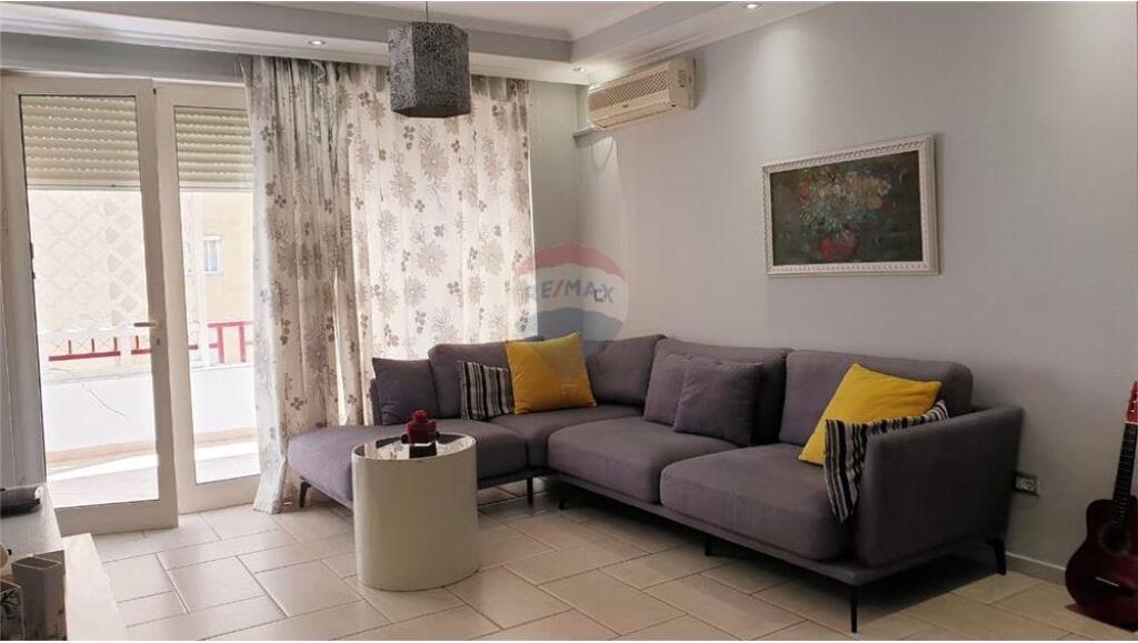 APARTAMENT PER QIRA 2+1 PRANE FAKULTETIT TE GJUHEVE TE HUAJA