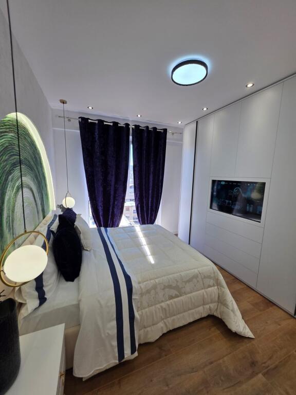 Shitet Apartment 2+1 Tek 21 dhjetori