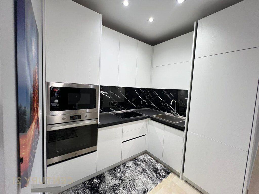 Apartment 2+1+storage for sale in the Botanical and Zoological Garden area, Tirana.