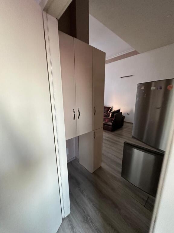 Apartment 1+1 for rent in Kamez/35,000