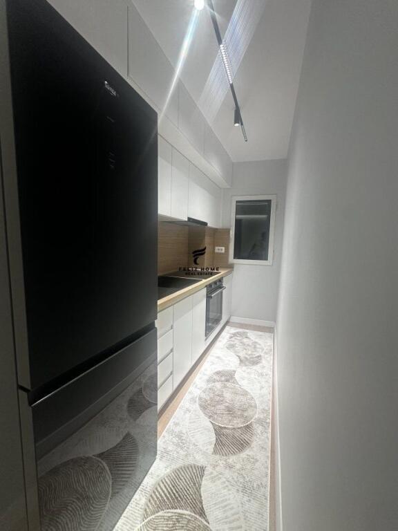 APARTAMENT ME QERA 1+1 SHKOLLA E BALETIT 520 EURO