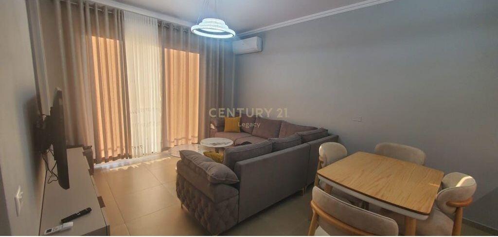 Jepet me qira apartament luksoz 2+1+2 me post parkimi – pranë Hotel “Radisson