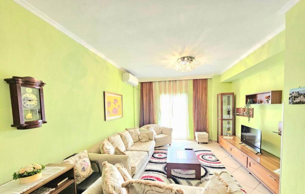 APARTAMENT 2+1 PER QIRA PRANE ZOGUT TE ZI