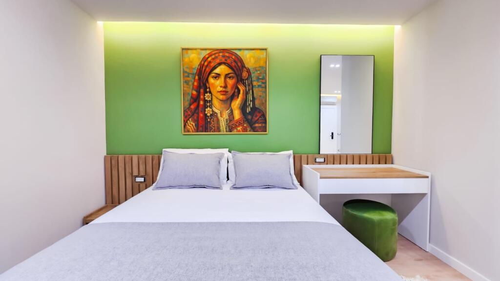 2 studi con vista mare in vendita a Vlore